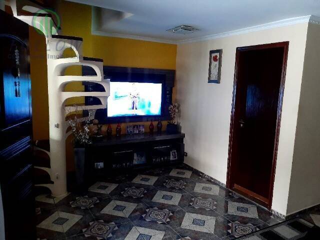 Casa à venda com 3 quartos, 170m² - Foto 3