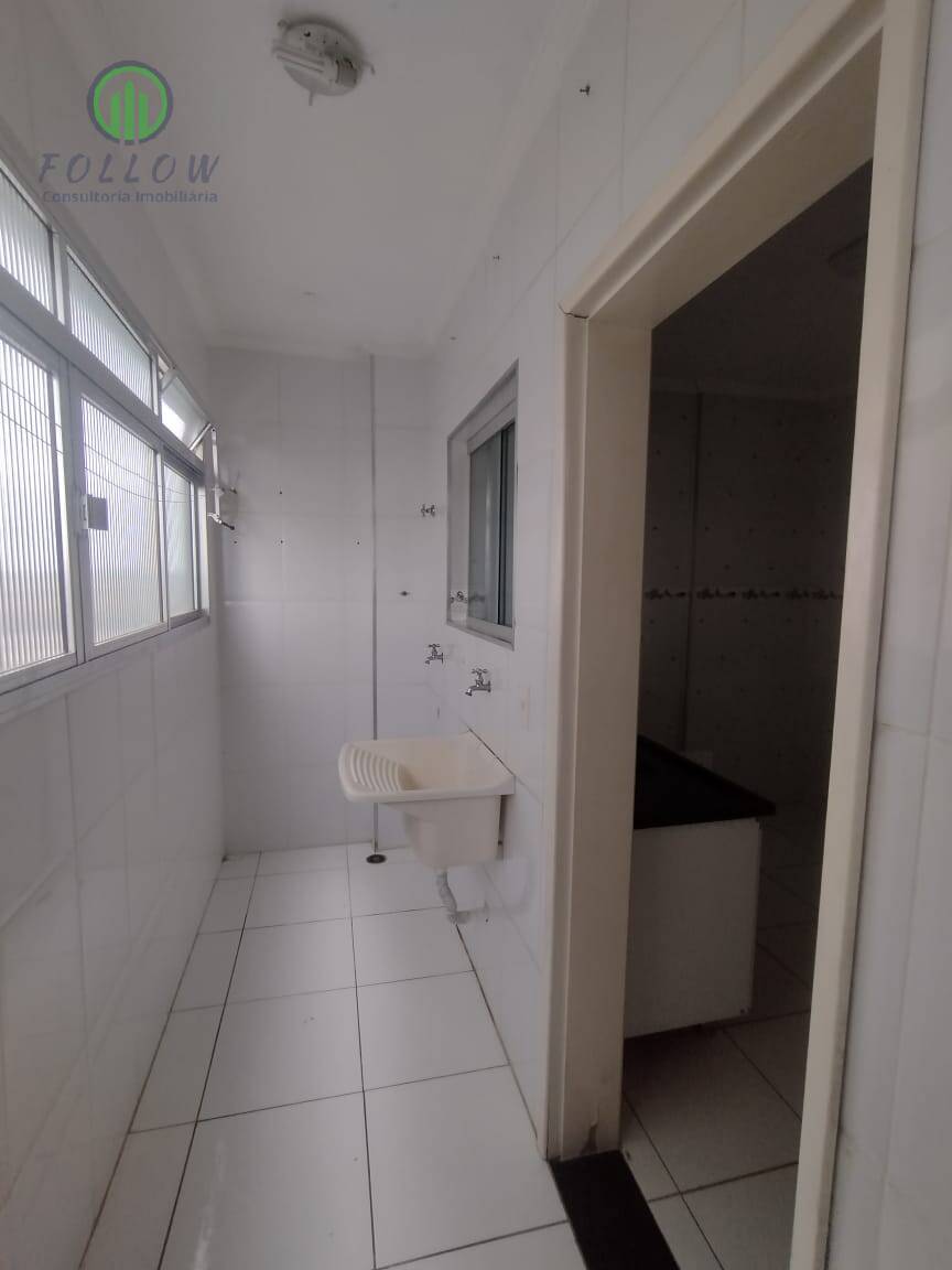 Apartamento à venda com 2 quartos, 62m² - Foto 11