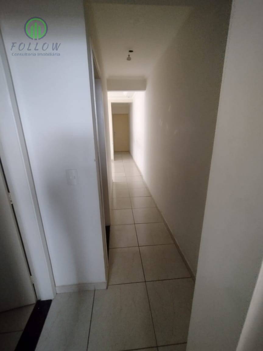 Apartamento à venda com 2 quartos, 62m² - Foto 3