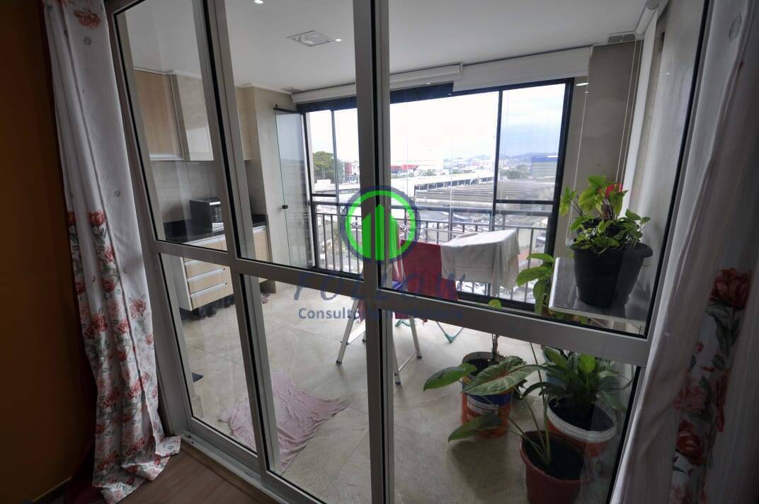 Apartamento à venda com 2 quartos, 77m² - Foto 4