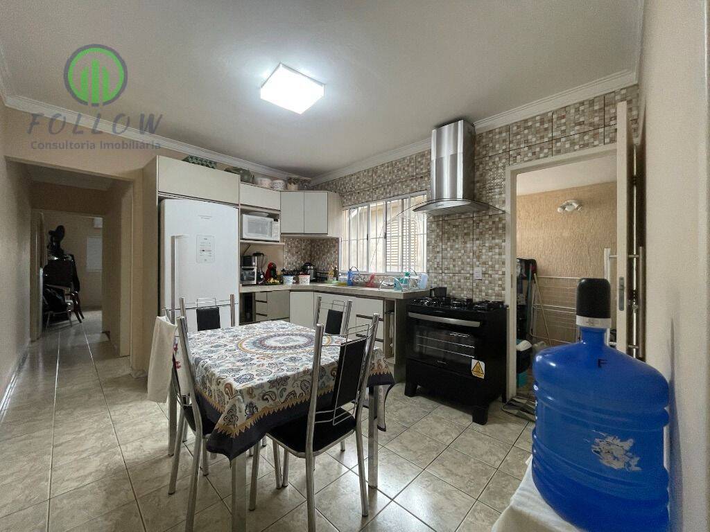 Casa à venda com 3 quartos, 187m² - Foto 3