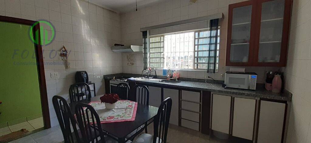 Sobrado à venda com 3 quartos, 156m² - Foto 2