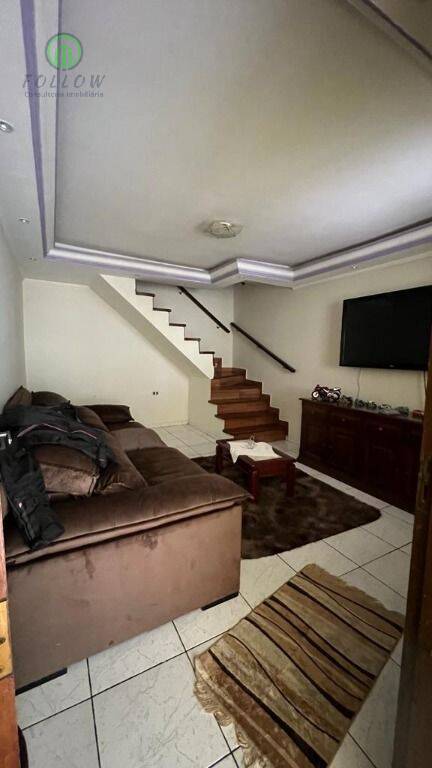 Sobrado à venda com 3 quartos, 236m² - Foto 2