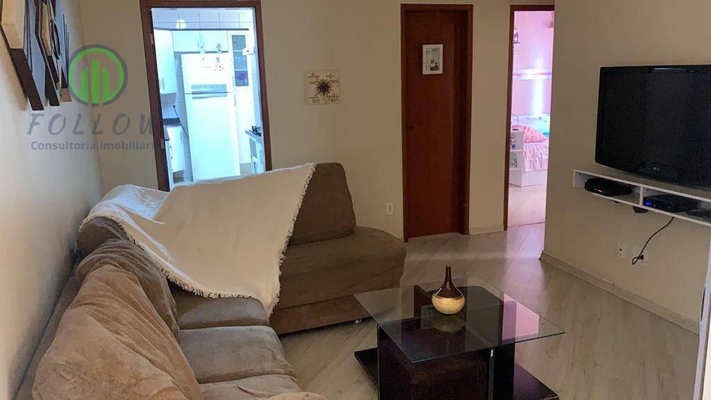 Apartamento à venda com 2 quartos, 65m² - Foto 4