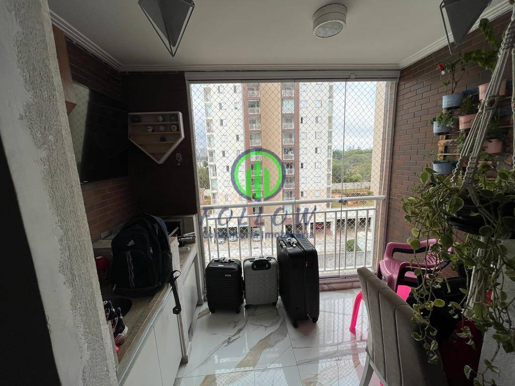 Apartamento à venda com 2 quartos, 63m² - Foto 2