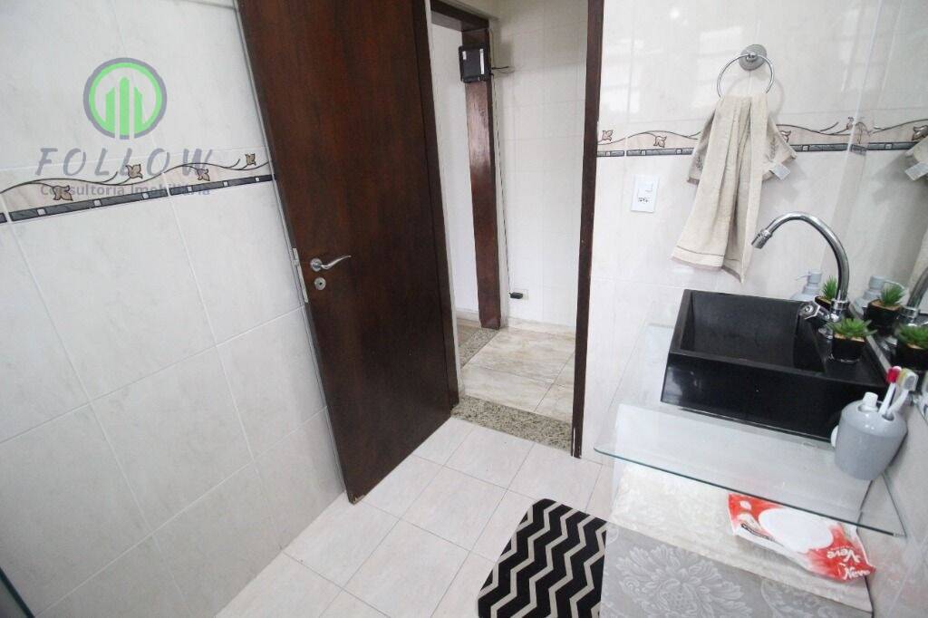 Casa à venda com 2 quartos, 155m² - Foto 14