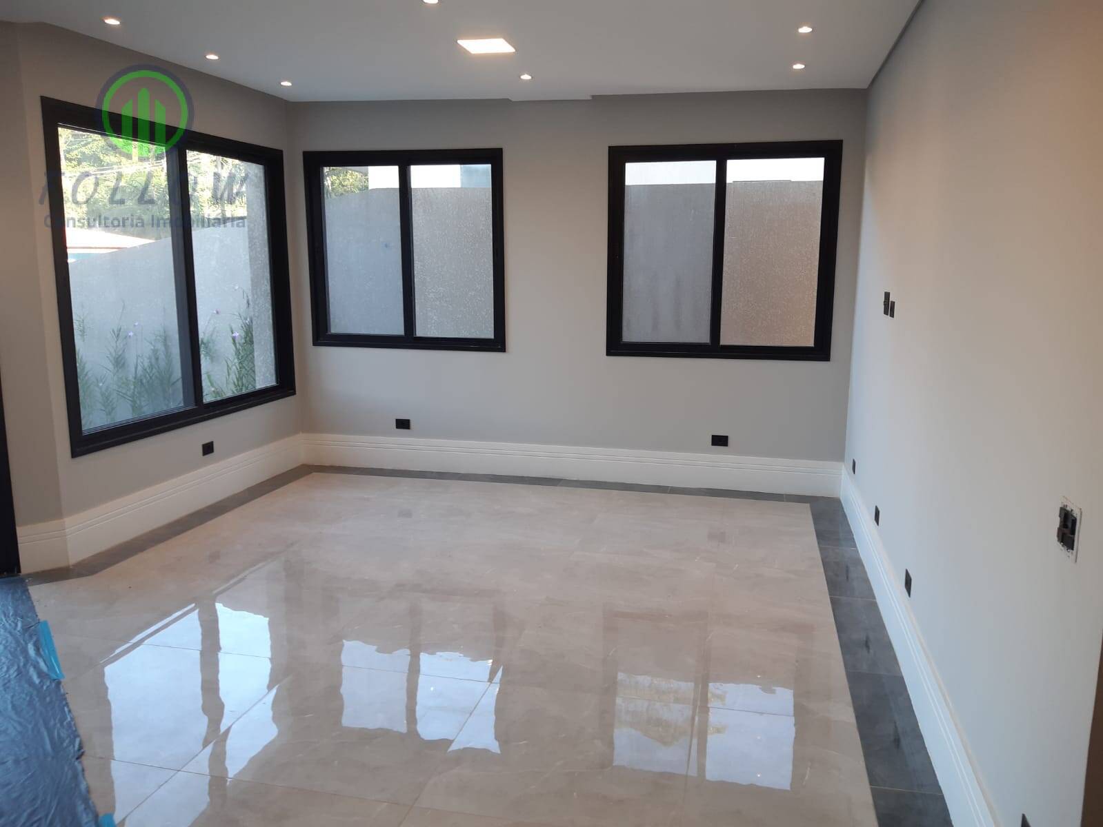 Casa de Condomínio à venda com 4 quartos, 200m² - Foto 4