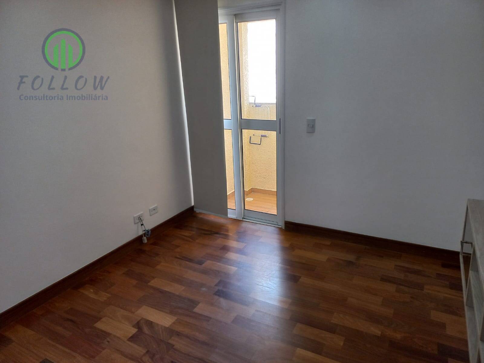 Apartamento à venda com 2 quartos, 44m² - Foto 2