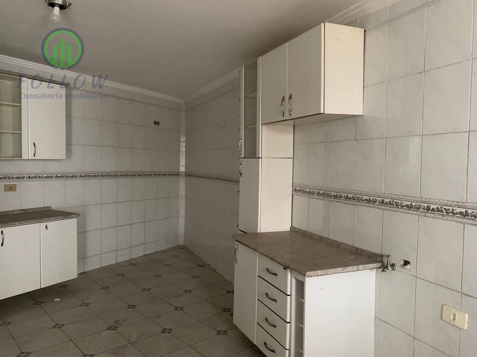 Casa à venda com 2 quartos, 120m² - Foto 25