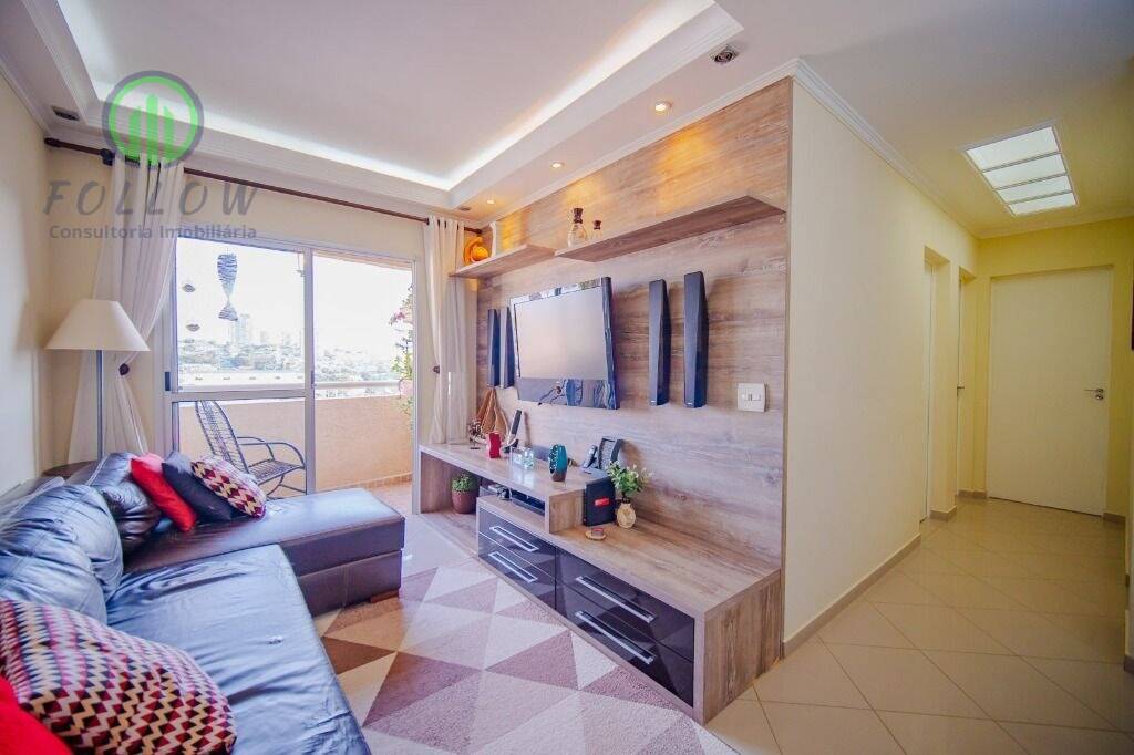 Apartamento à venda com 3 quartos, 74m² - Foto 2