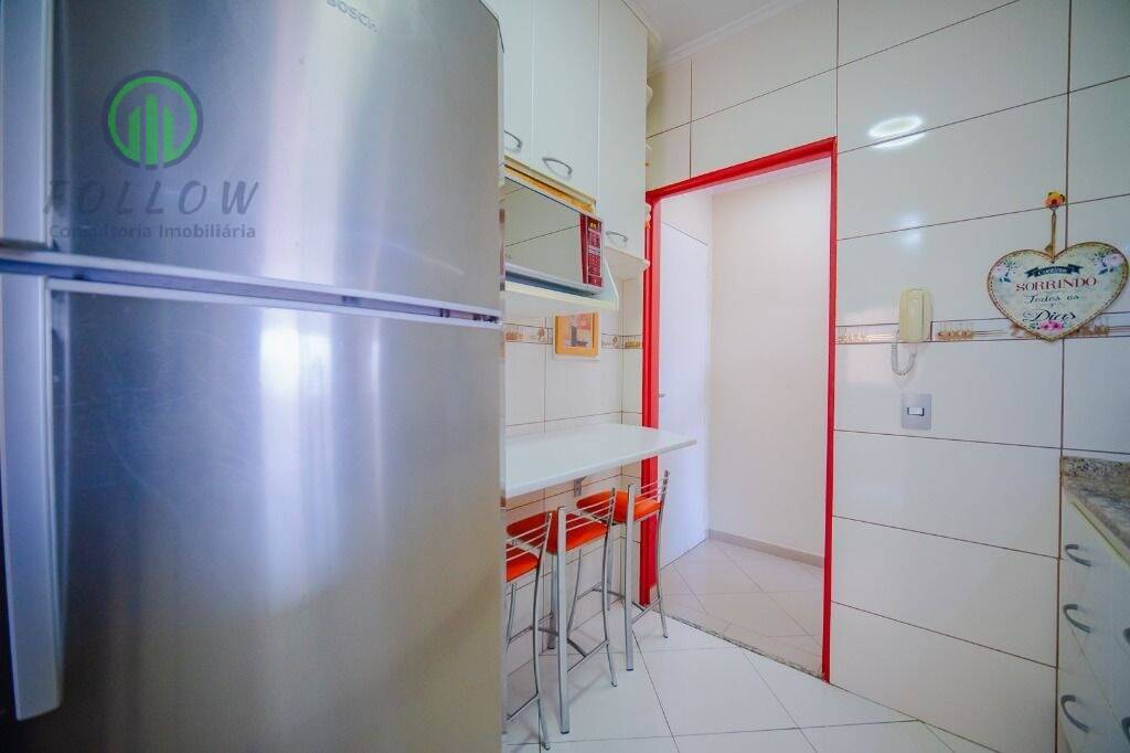 Apartamento à venda com 3 quartos, 74m² - Foto 11