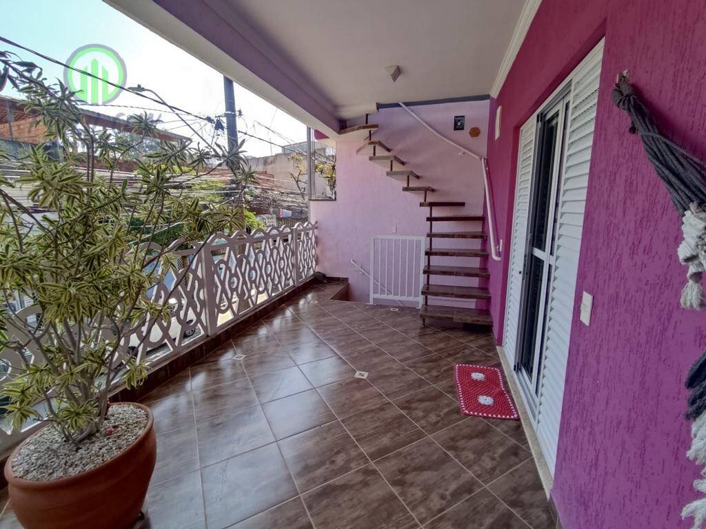 Sobrado à venda com 3 quartos, 264m² - Foto 4