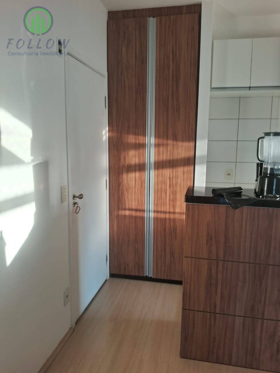 Apartamento à venda com 3 quartos, 65m² - Foto 2