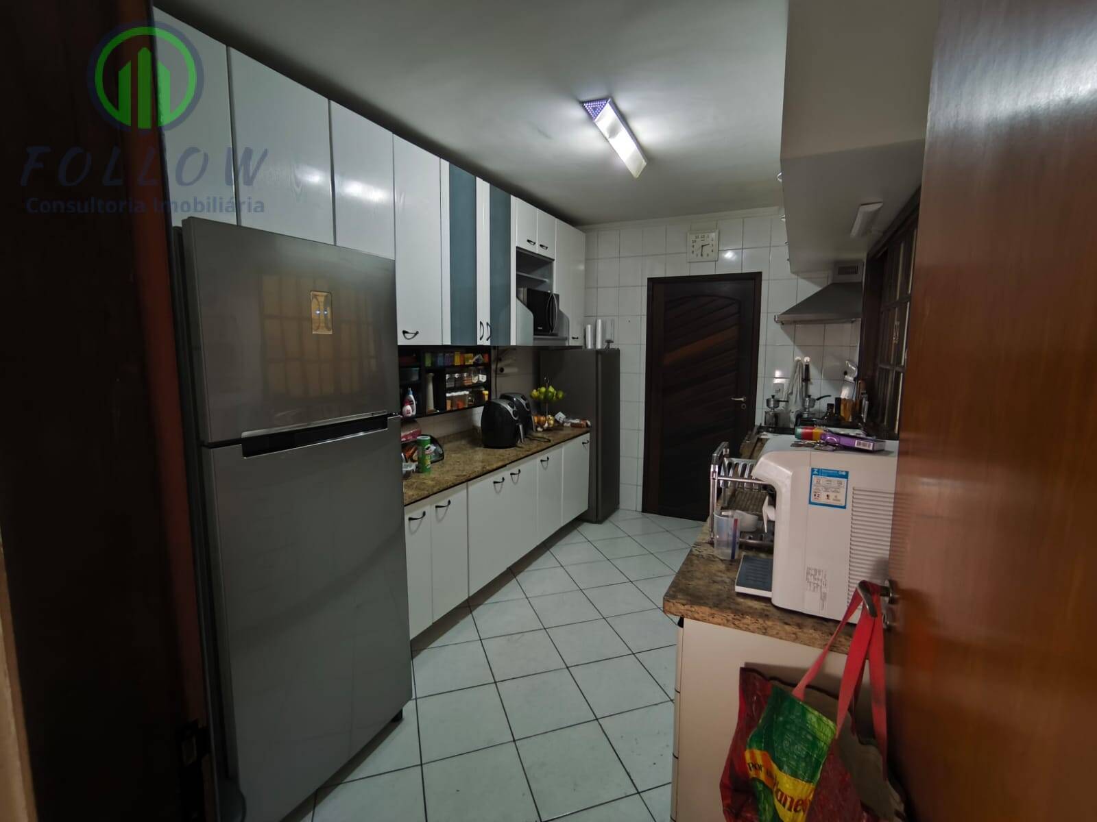 Sobrado à venda com 4 quartos, 240m² - Foto 11