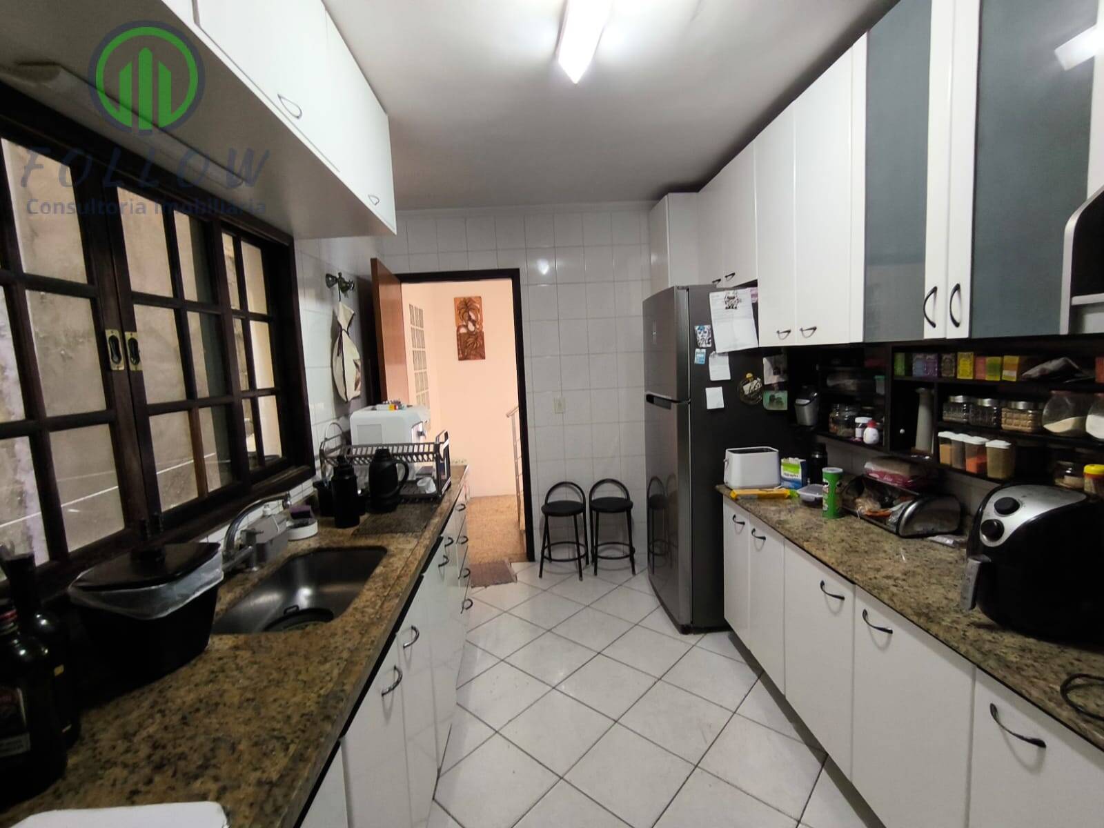 Sobrado à venda com 4 quartos, 240m² - Foto 10