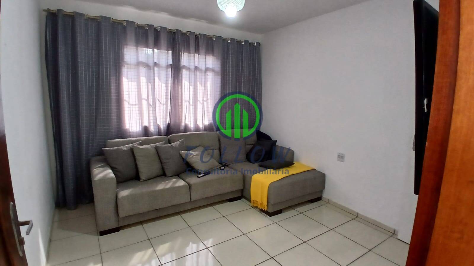 Apartamento à venda com 3 quartos, 105m² - Foto 1