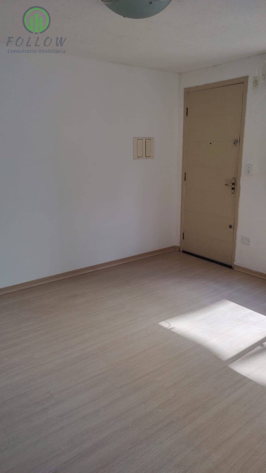 Apartamento à venda com 2 quartos, 42m² - Foto 2