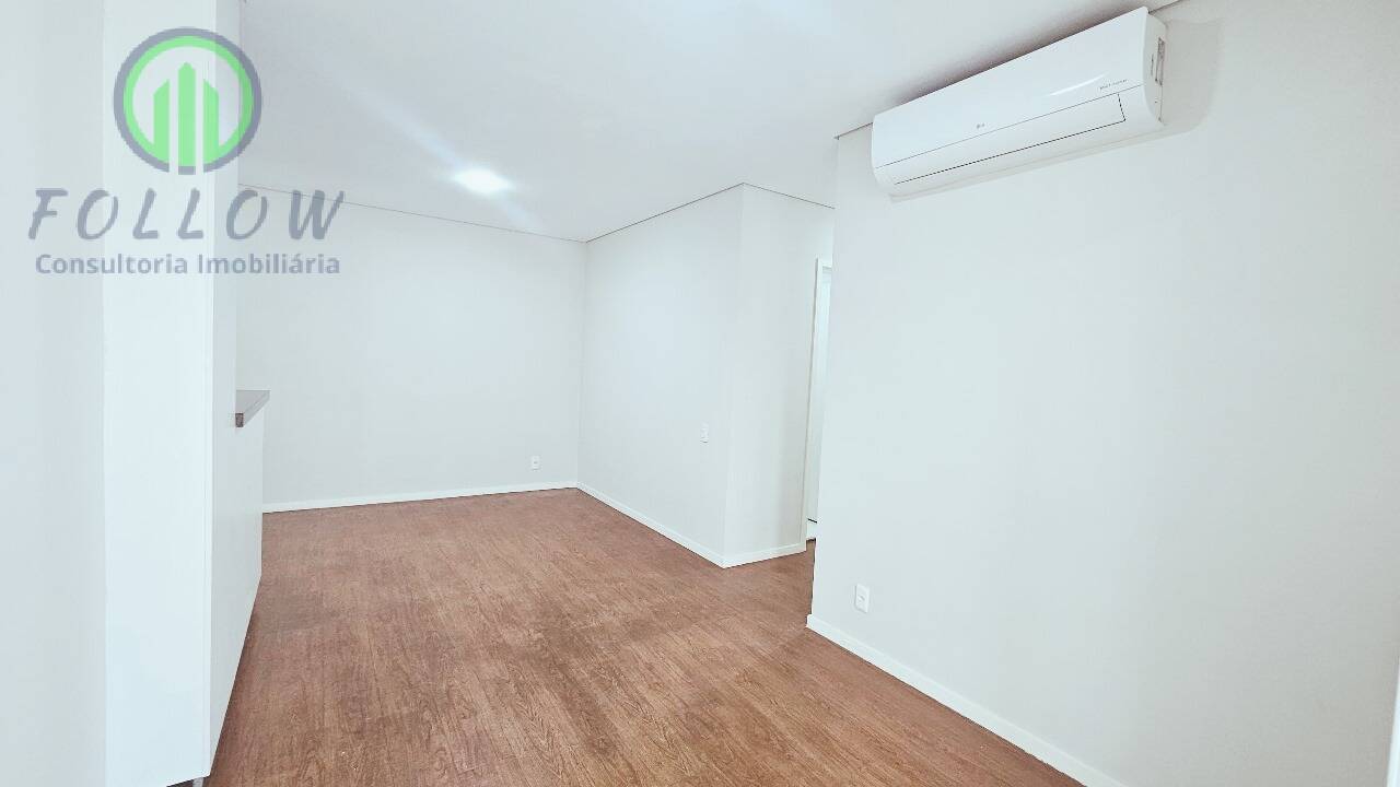 Apartamento à venda com 3 quartos, 81m² - Foto 3