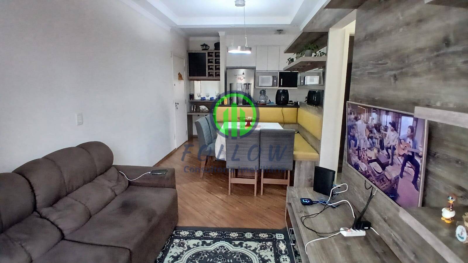 Apartamento à venda com 3 quartos, 65m² - Foto 2